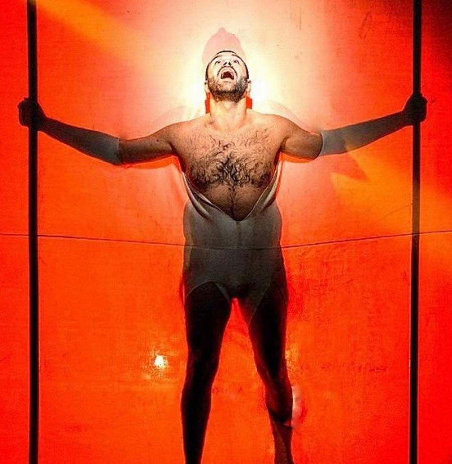 Τάσος Ιορδανίδης: Η απίθανη αλλαγή στην εμφάνιση, ο ευτυχισμένος γάμος με τη Θάλεια Ματίκα και η κουμπαριά με τον Πέτρο Φιλιππίδη