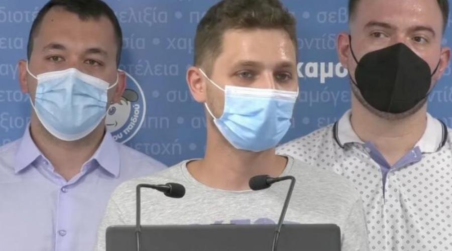 Ο πτυχιούχος του Πανεπιστημίου Πατρών συγκλονίζει: «Με λένε Αλέξανδρο και μεγάλωσα στο Χαμόγελο»