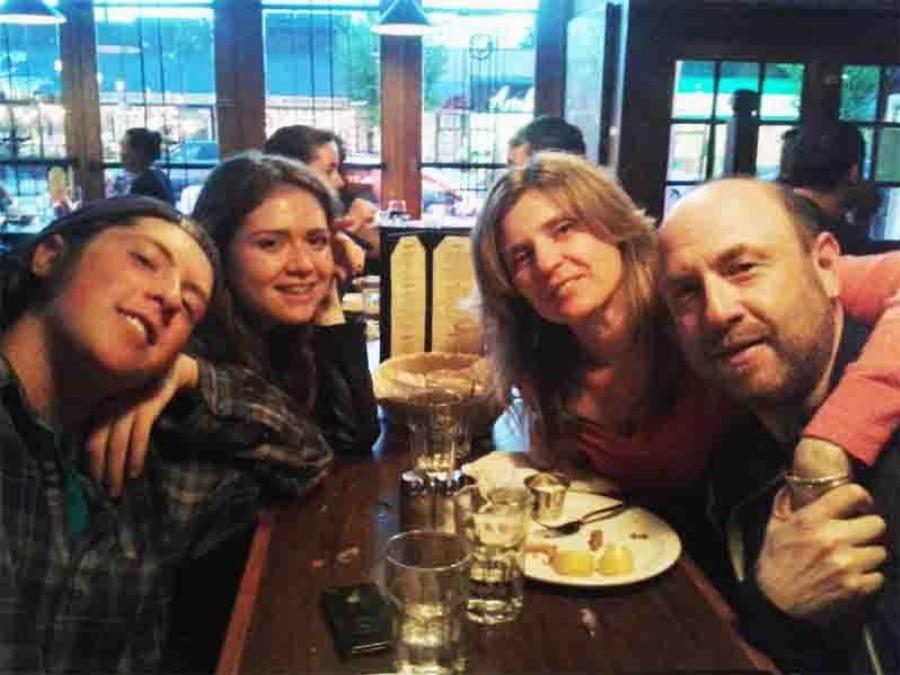 «Άφησα τον σύζυγό μου να πηγαίνει με άλλους άνδρες κι έτσι έσωσα τον γάμο μου. Έκανα καλά;»