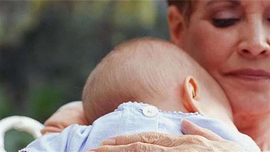 «Η νύφη μου δεν καταδέχτηκε να δώσει το όνομά μου στο μωρό. Σκέφτομαι μήπως δεν πάω στη βάφτιση»