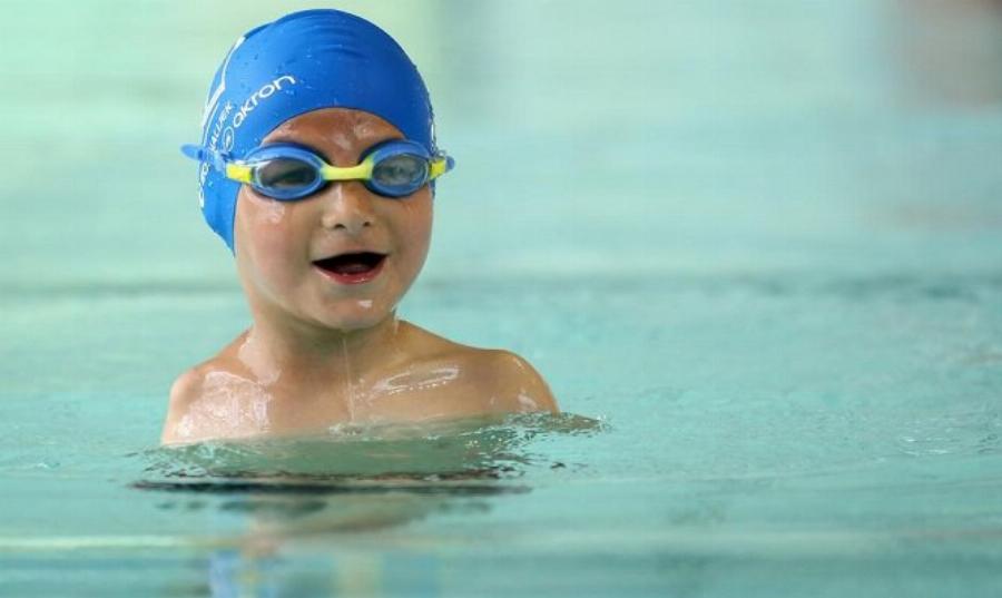 Χίλια μπράβο: Χρυσό μετάλλιο για μικρό μαχητή που δεν έχει χέρια – Με την δύναμη της θέλησης ξεπερνάει κάθε εμπόδιο