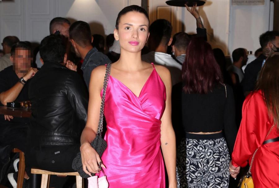 Κατερίνα Λιόλιου: Τα πρώτα της βήματα στο τραγούδι, η μάχη με την κατάθλιψη και η προσωπική της ζωή