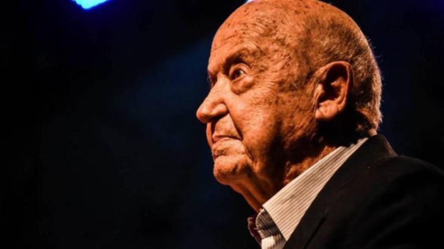 Μίμης Πλέσσας: Η ανεκτίμητη προσφορά στον πολιτισμό, ο έρωτας με τη δημοσιογράφο, ο θάνατος της μητέρας του και τα 96 γενέθλια