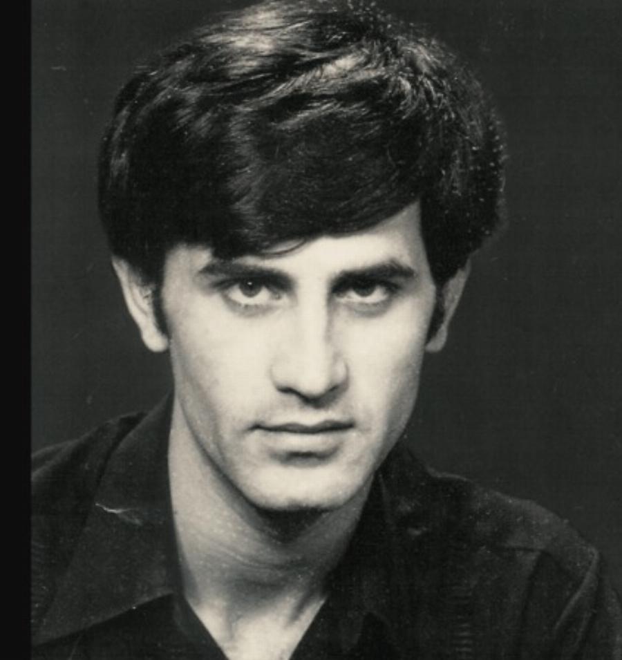 Γιώργος Νταλάρας: Η δουλειά που έπιασε από 7 ετών, το πραγματικό όνομα, η επεισοδιακή γνωριμία με τη γυναίκα του και ο ρόλος του παππού