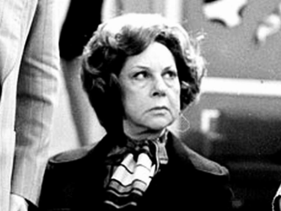 Σμαρώ Στεφανίδου: Η πολυμελής οικογένεια, ο γάμος σε νεαρή ηλικία, ο θάνατος του Λογοθετίδη που την τσάκισε και η επιθυμία να πεθάνει