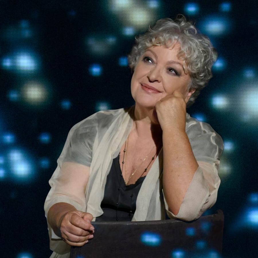 «Μαμά Γερνάω»: Η ιστορία ενός υπέροχου τραγουδιού της Τάνιας Τσανακλίδου