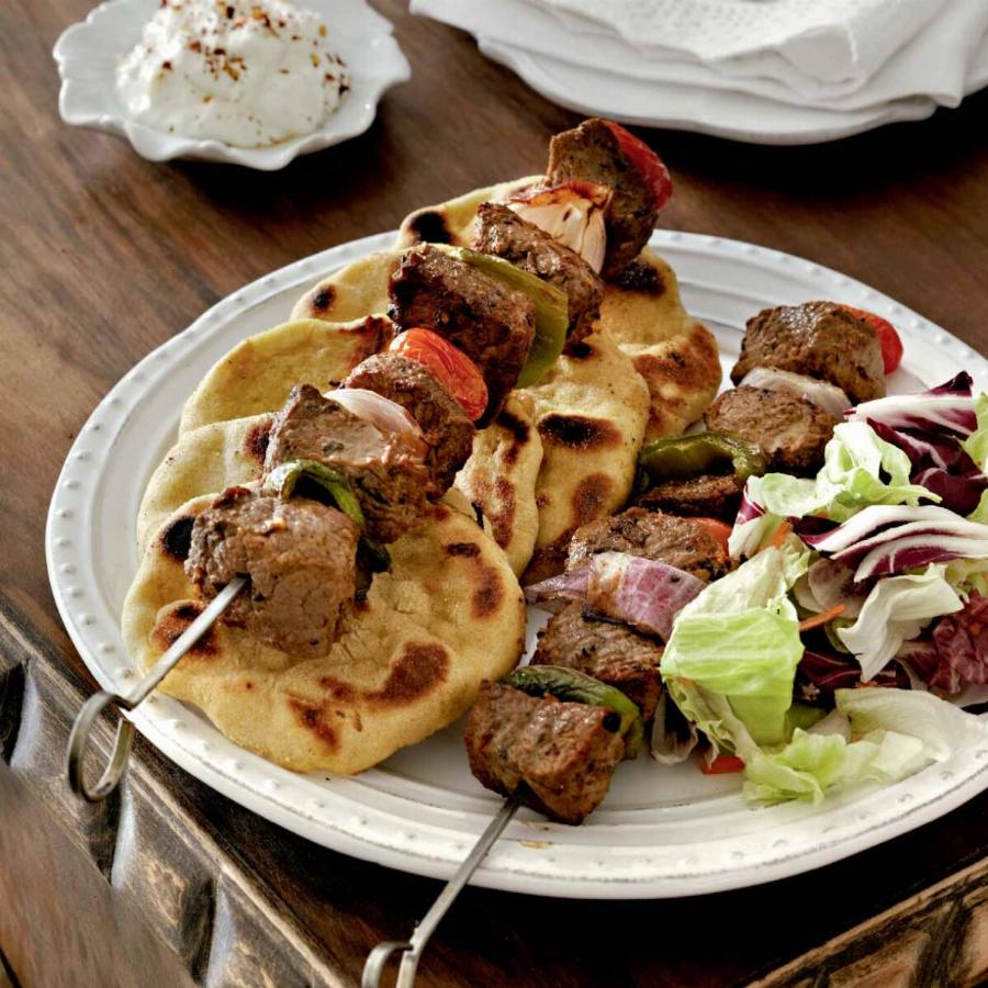 «Είναι σουβλάκι όχι καλαμάκι»: Το Αμερικανικό Προξενείο Θεσσαλονίκης πήρε θέση και έβαλε τα πράγματα στη θέση τους