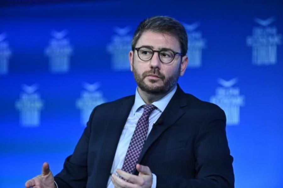 Έτοιμος για Πρωθυπουργός ο Ανδρουλάκης – Επανέφερε τον «Ήλιο» του ΠΑΣΟΚ