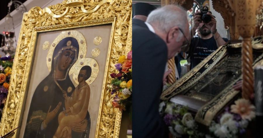 Όταν προσκυνάτε μια εικόνα ενός Αγίου: Αφιερώστε 1 λεπτό και θα σας αλλάξει η ζωή