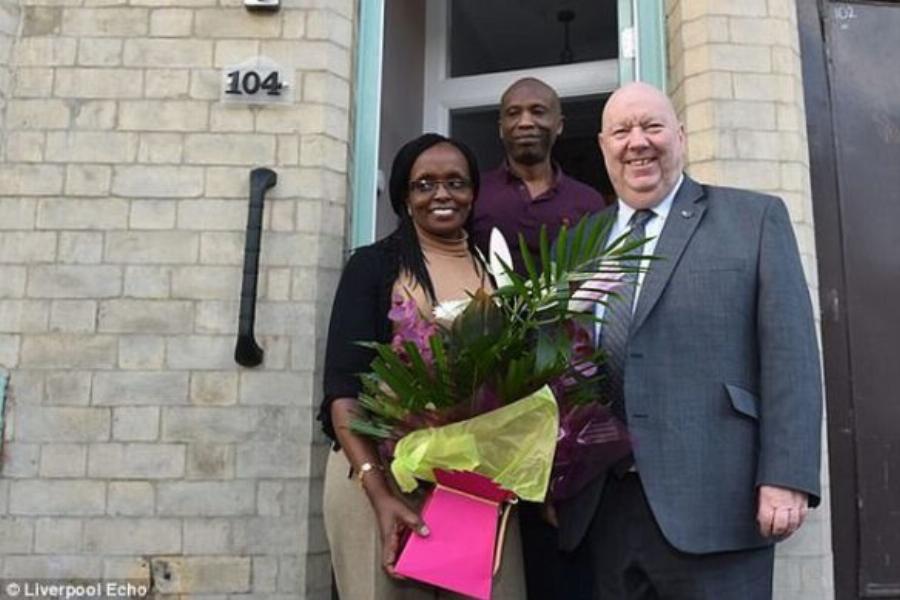 Σπίτι ερειπωμένο: Ζευγάρι αγόρασε σπίτι με 1€ και το μεταμόρφωσε σε πραγματικό παλάτι