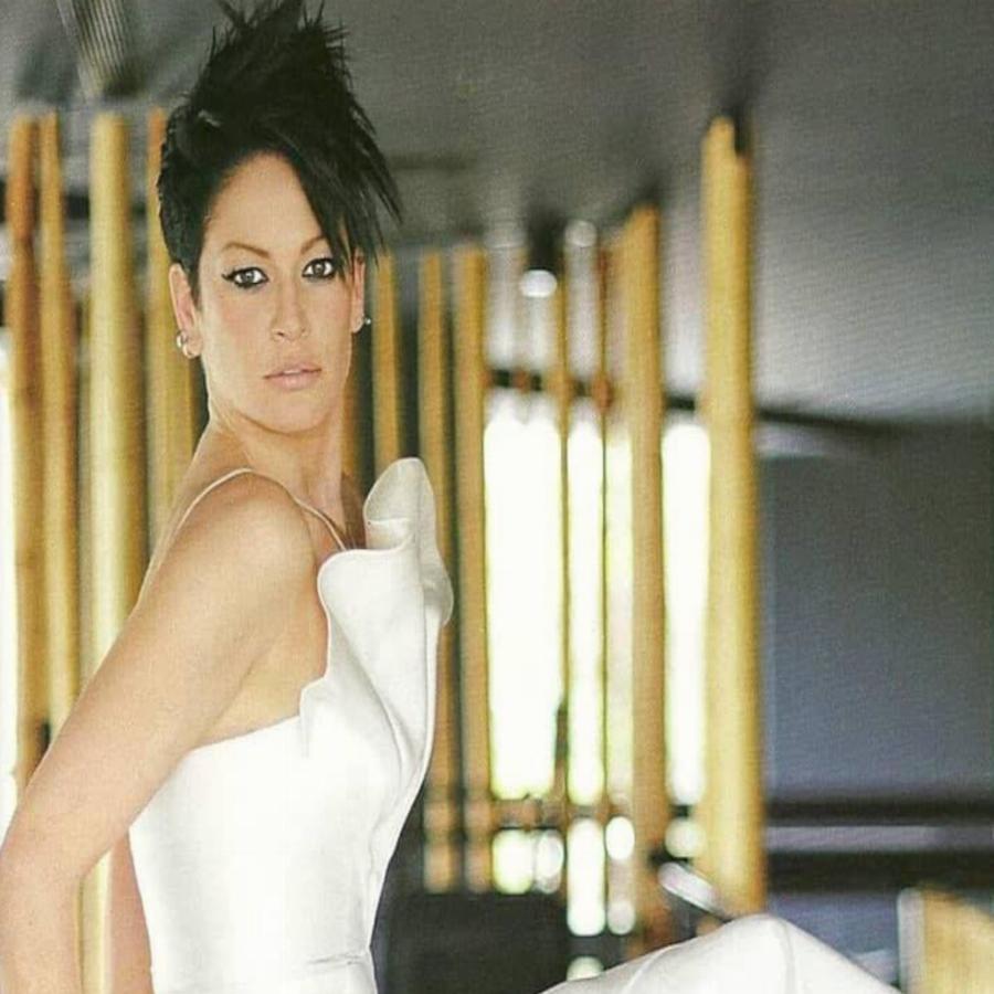 Ρέα Τουτουνζή: Οι ακραίες δίαιτες, ο μυστικός γάμος, το παιδί που δεν έκανε, η απώλεια που την τσάκισε, η κατακραυγή και τα λευκά μαλλιά