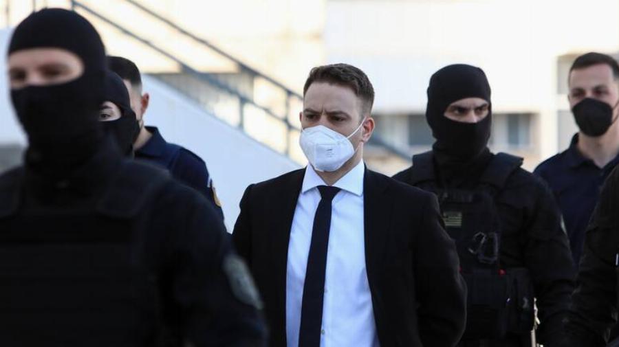 Μπάμπης Αναγνωστόπουλος: Αυτή είναι η γυναίκα που δηλώνει δημόσια ότι αισθάνεται έλξη για τον δολοφόνο