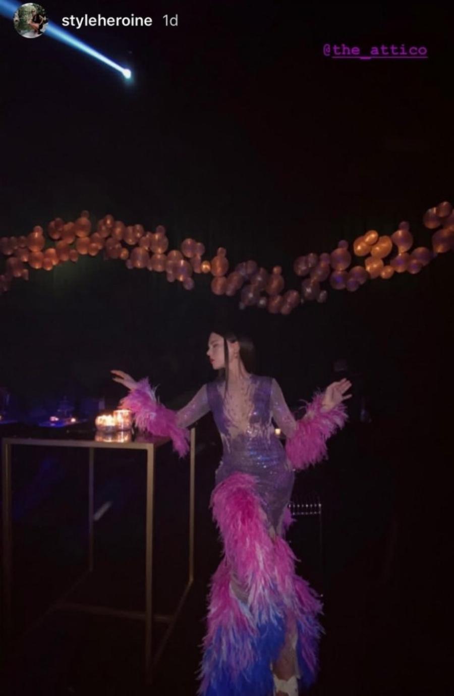 Αναστασία Καίσαρη: Ο υπέρλαμπρος γάμος της κόρης του Κώστα Καίσαρη, τα 2 εντυπωσιακά νυφικά και η καλεσμένη που τράβηξε τα βλέμματα