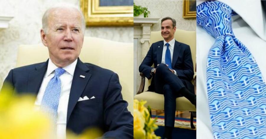 Φόρεσε γραβάτα με την ελληνική σημαία: Ξετρελαμένος ο Μπάιντεν με τον Κυριάκο Μητσοτάκη