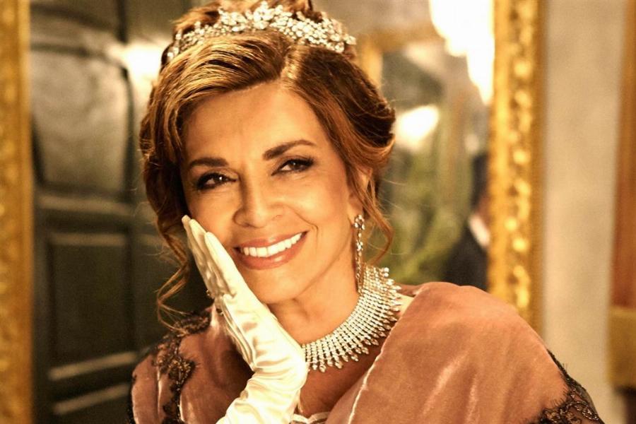 Μιμή Ντενίση: Τα άγνωστα παιδικά χρόνια, η ταραχώδης προσωπική ζωή, ο θάνατος του συντρόφου της 7 μέρες πριν το γάμο και η υιοθεσία