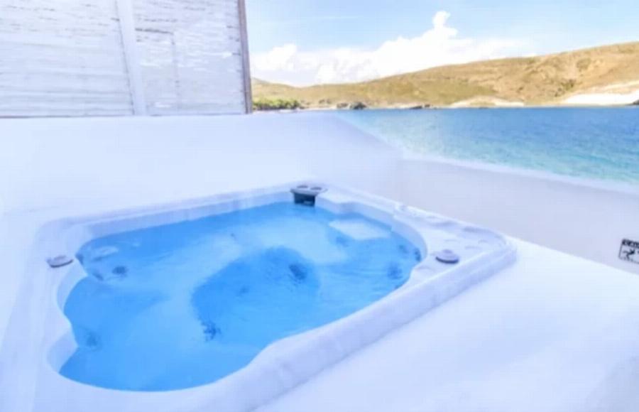 Γιώργος Αλκαίος: «Έπιασα πάτο, σάπισα στο ξύλο τον εαυτό μου, τα πούλησα όλα και πήγα στη Μήλο»