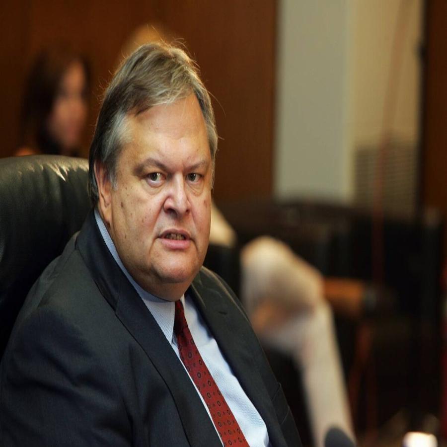 Ευάγγελος Βενιζέλος: Να ανακληθεί ο τίτλος του επίτιμου διδάκτορα στον Πούτιν ζητά με επιστολή του στον πρύτανη του ΕΚΠΑ