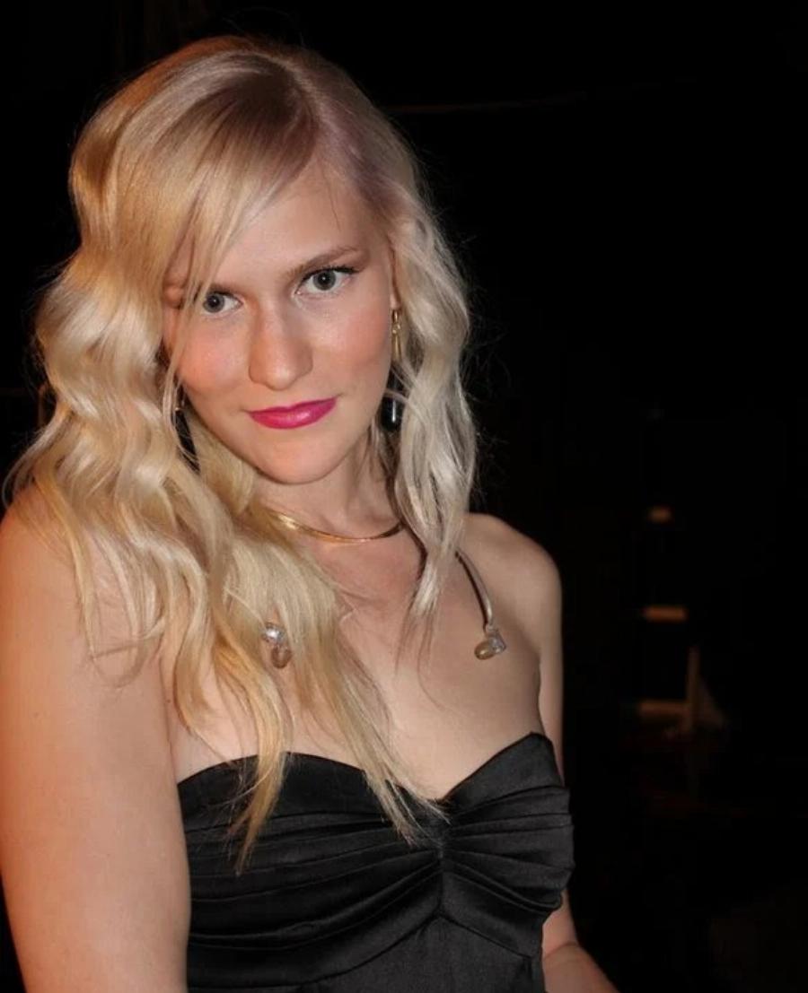 Πως είναι και τι κάνουν τα κορίτσια των Hi5: 17 χρόνια μετά, έγιναν μαμάδες, κάνουν νέα καριέρα και τα έχουν αλλάξει όλα