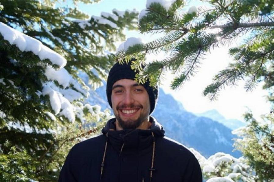 Ράγισε καρδιές η μητέρα του αδικοχαμένου σκιέρ στο μοιραίο σημείο στα Τζουμέρκα – Θάνατος Ερμή Θεοχαρόπουλου