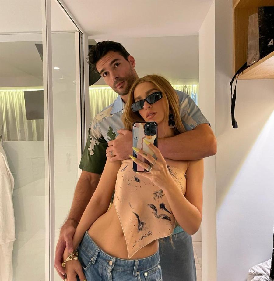 Ελένη Φουρέιρα: Το πολυτελεστατο σπίτι της, οι τεράστιες, οι τεράστιες τζαμαρίες, το απίθανο σαλόνι και ο παραμυθένιος κήπος