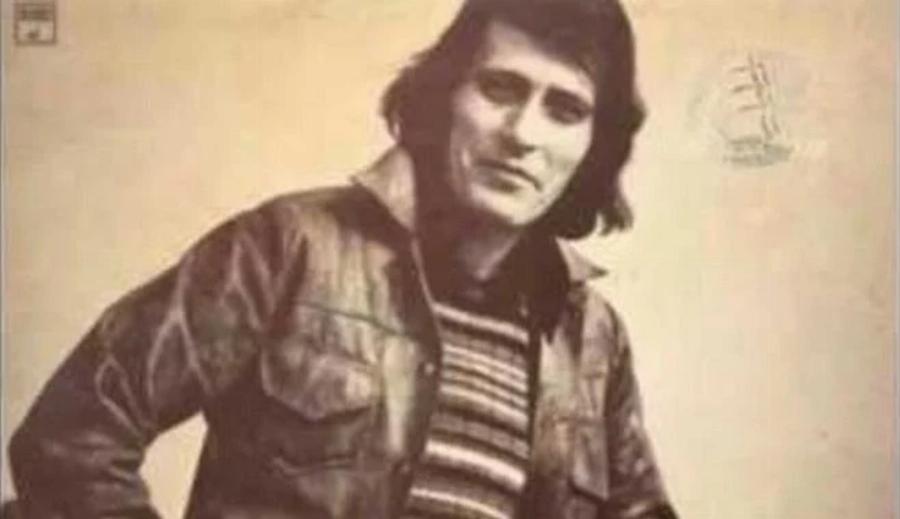 Γιάννης Καλατζής: Το τραγούδι που απογείωσε την καριέρα του, το παρατσούκλι, το όνειρο της μάνας και το τέλος στα 74