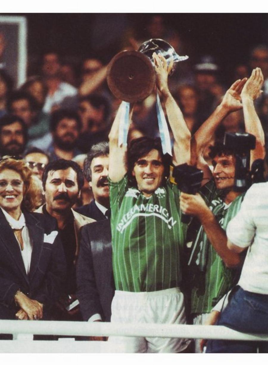 Γιάννης Κυράστας: Το ξαφνικό τέλος του ποδοσφαιριστή στα 52 – Αν και δηλωμένος Παναθηναϊκός, έπαιξε στον Ολυμπιακό