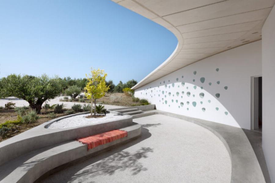 Βίλα στην Πελοπόννησο: Απέσπασε τον τίτλο της εντυπωσιακότερης κατοικίας του κόσμου – Η ανεπανάληπτη διακόσμηση και το μαγικό εσωτερικό