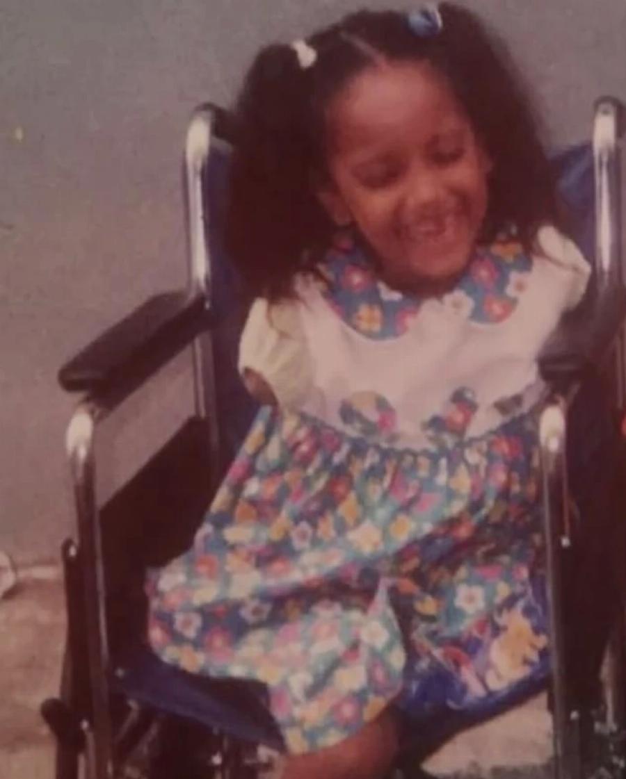 Η δύναμη της θέλησης έχει το δικό της πρόσωπο και είναι αυτό της Βικτόριας από τον Ισημερινό – Το μοντέλο που ξεχωρίζει στο Instagram