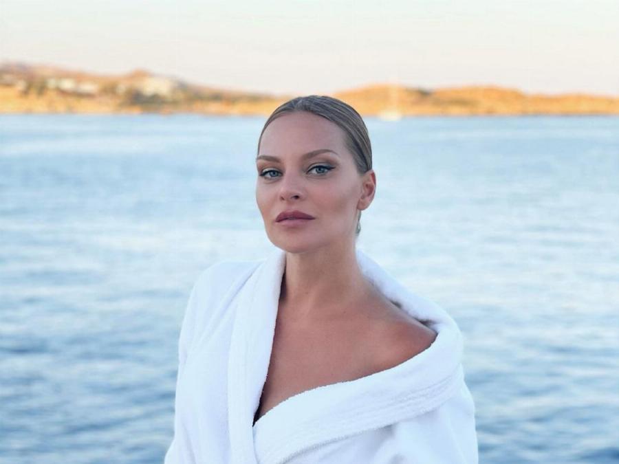 Υβόννη Μπόσνιακ: Η καταγωγή, η γνωριμία με τον Αντώνη Ρέμο και το τραγικό περιστατικό την πρώτη μέρα που είχε έρθει στην Ελλάδα