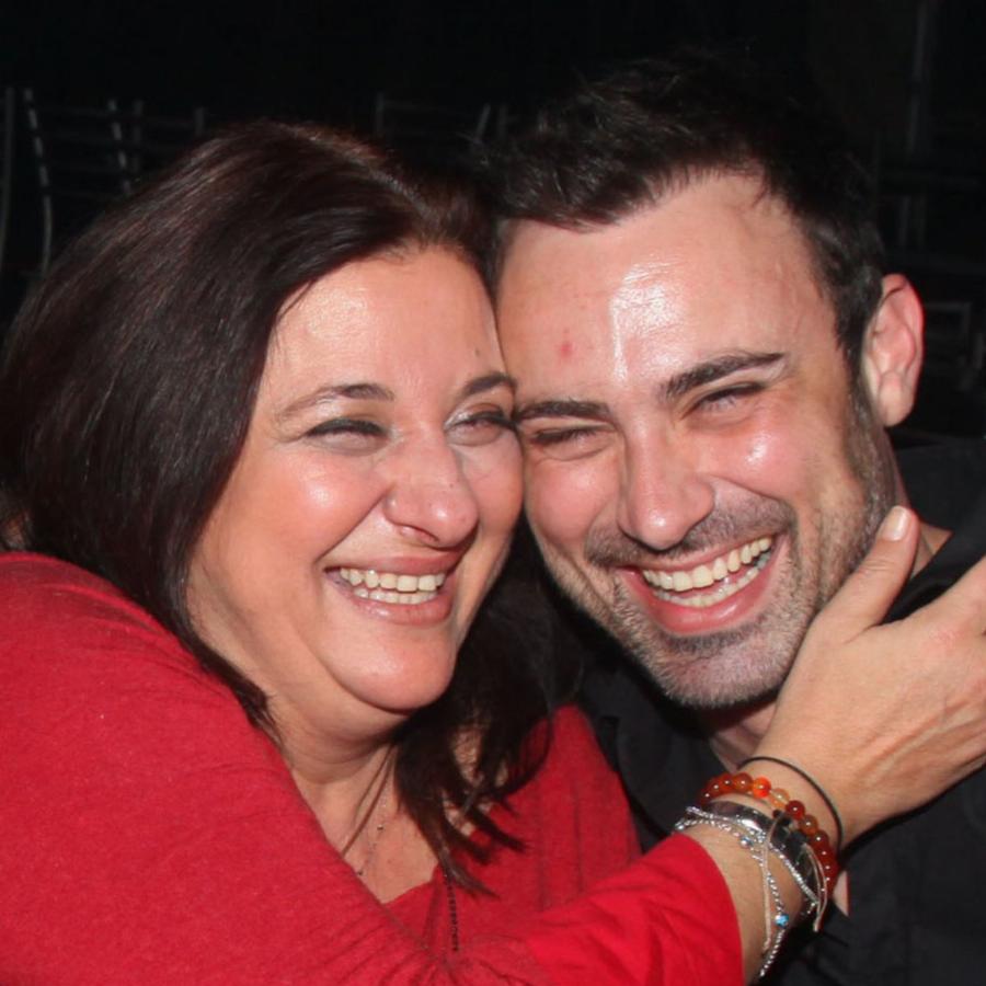 Δεν λένε ούτε καλημέρα:  Ο πραγματικός λόγος που ο Καπουτζίδης δεν μιλάει με τη «Ζουμπουλία» μετά το «Παρά 5»