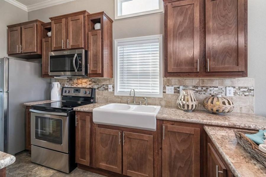 Φθηνό σπίτι στην AMAZON: Έρχεται όπου θέλεις, κοιμίζει 4 άτομα, το εσωτερικό του είναι άνετο, υπερλούξ και μοιάζει με βίλα