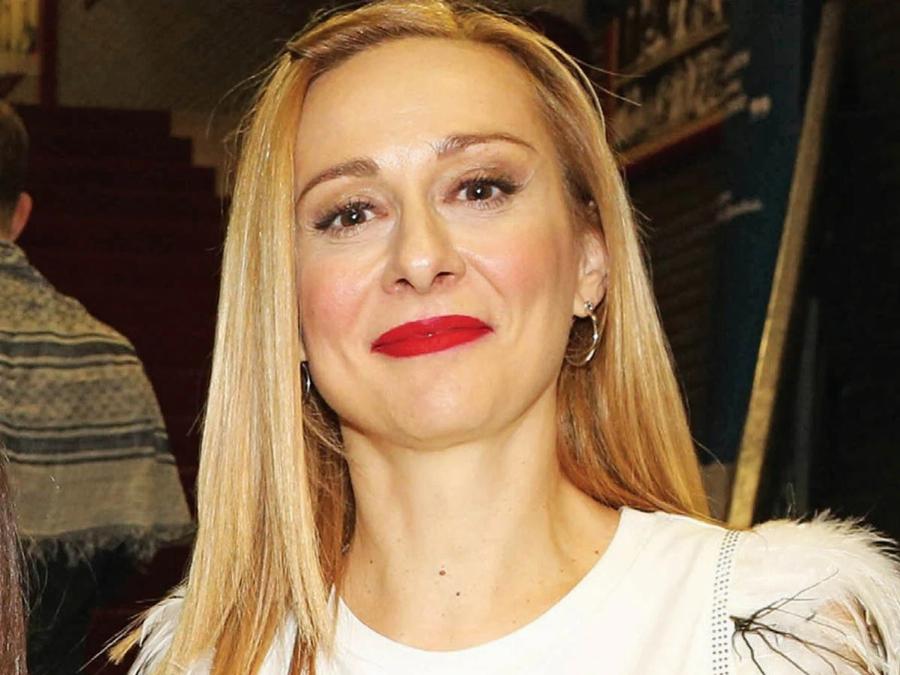 Άννα Κουτσαφτίκη: Η αλλαγή στην εμφάνιση για το ρόλο στη «Μουρμούρα», η 8χρονη κόρη της και η πίστη στη θρησκεία