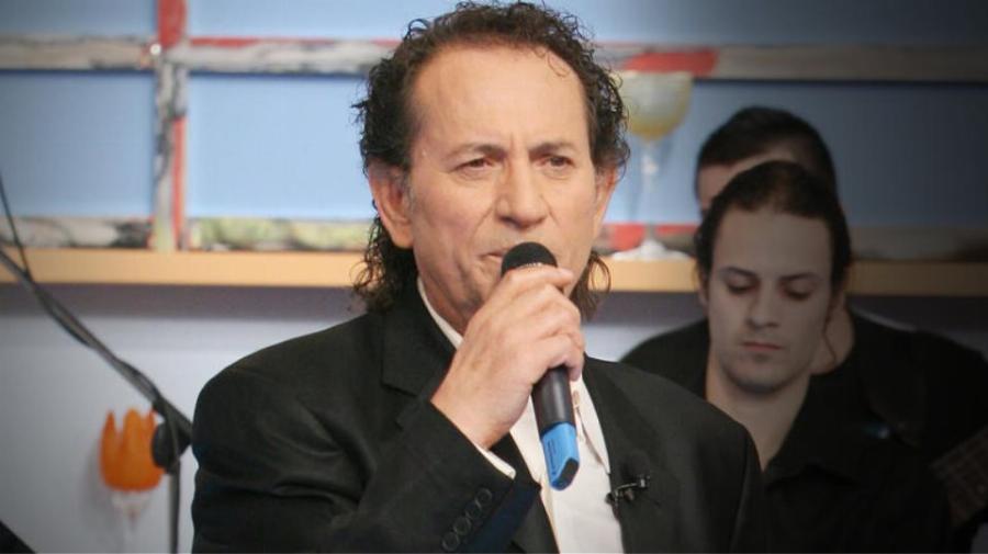 Διάσημοι Έλληνες τραγουδιστές με τσιγγάνικες ρίζες: 16 περιπτώσεις που δεν ντράπηκαν ποτέ για την καταγωγή τους