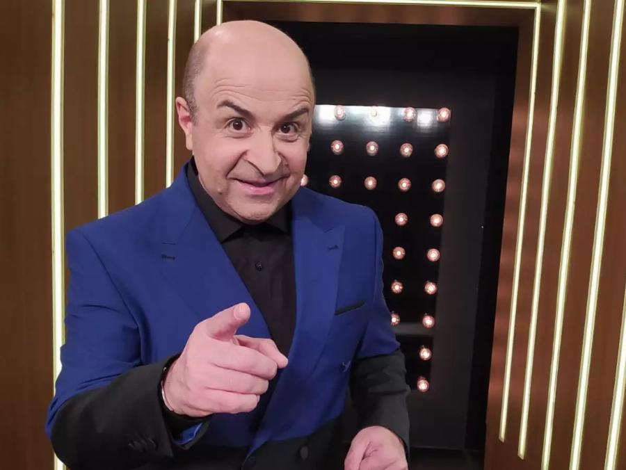 «Για μένα είναι αριστοφανικός ηθοποιός. Είναι πολύ σπουδαίος κωμικός του σήμερα και πολύ άδικα τον “χτυπάνε”»: Μάκης Δελαπόρτας για Μάρκο Σεφερλή