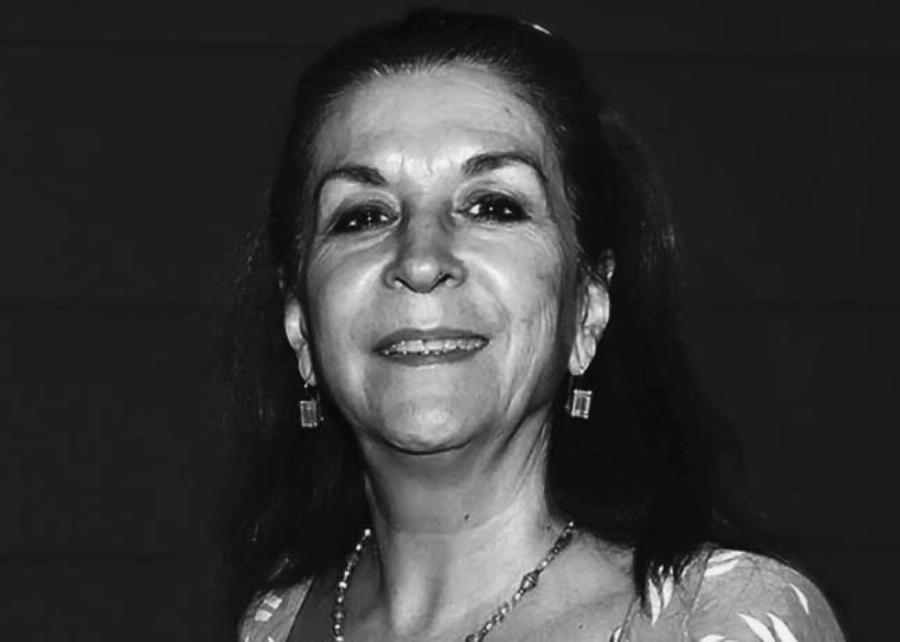 Νένα Μεντή: «Oι Τρεις Χάριτες ήταν η πρώτη μου επιτυχία, κι ας ήμουν 45 ετών. Ο χρόνος δεν με απασχολεί»