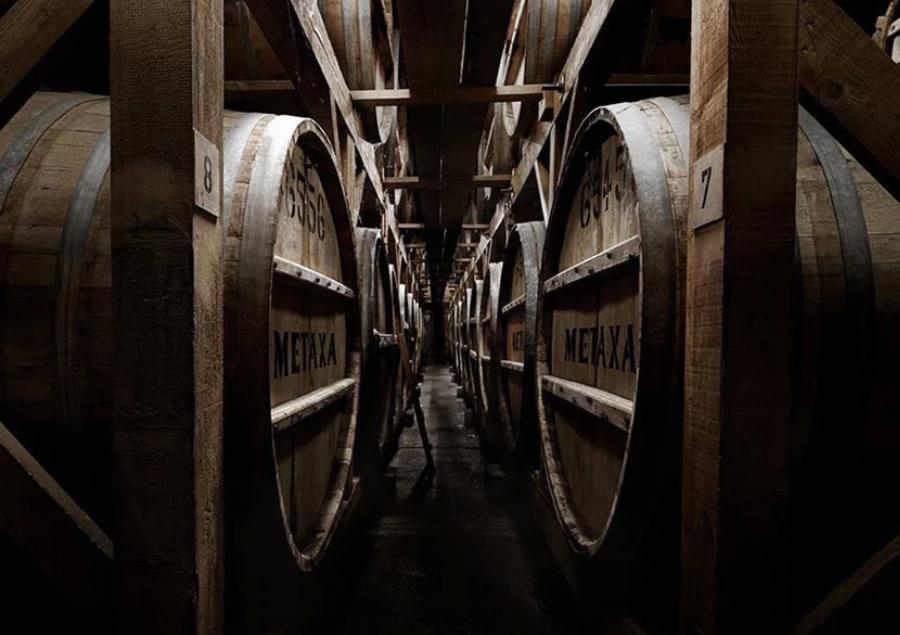 Το Ελληνικό ποτό από τα σοκάκια του Πειραιά που κατέκτησε τον κόσμο: Μetaxa