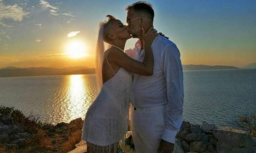 Πάνος Μεταξόπουλος: Ο θάνατος της μητέρας του, τα άγνωστα ετεροθαλή αδέρφια, τα 20 χρόνια διαφοράς με τη σύζυγο και η σοβαρή αρρώστια