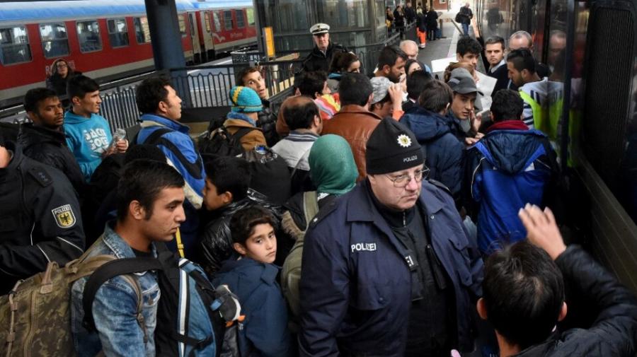 Δανία σε μετανάστες: «Δουλέψτε 37 ώρες την εβδομάδα για να πάρετε επιδόματα»