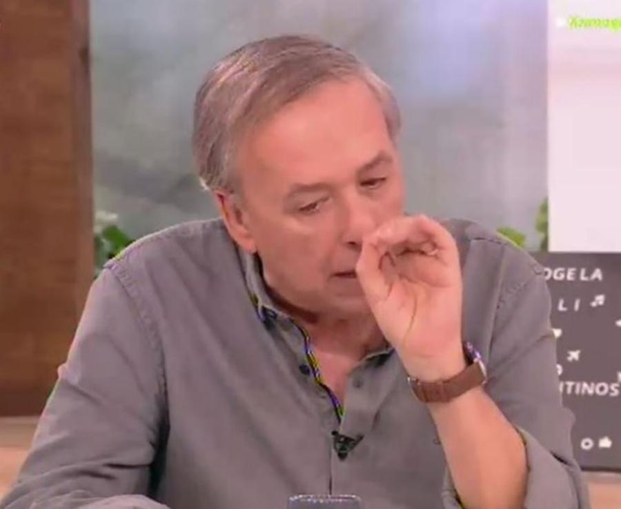 Ανδρέας Μικρούτσικος: Συγκινήθηκε στον αέρα για το σκυλάκι του που έφυγε τα ξημερώματα – «Χίλια συγγνώμη, δεν ήθελα να το πω