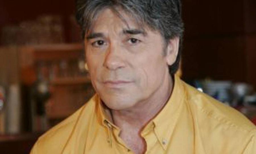 Πάνος Μιχαλόπουλος: «Δεν ασχολούμαι καθόλου με όσα συμβαίνουν εκεί έξω. Ζω σε έναν άλλο κόσμο πολύ πιο ήρεμο»