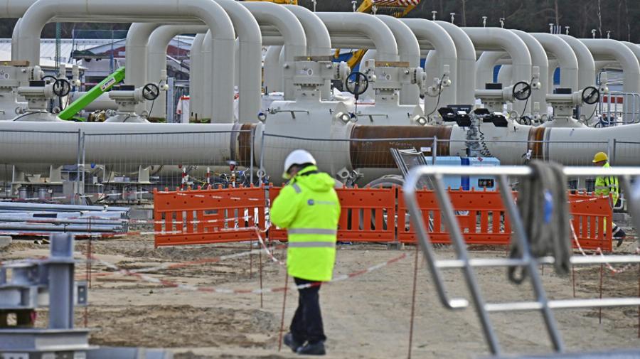 Ενεργειακή κρίση: Επιστρέφουν “covid περιορισμοί” για να αντιμετωπιστεί η κρίση σε βενζίνη και φυσικό αέριο