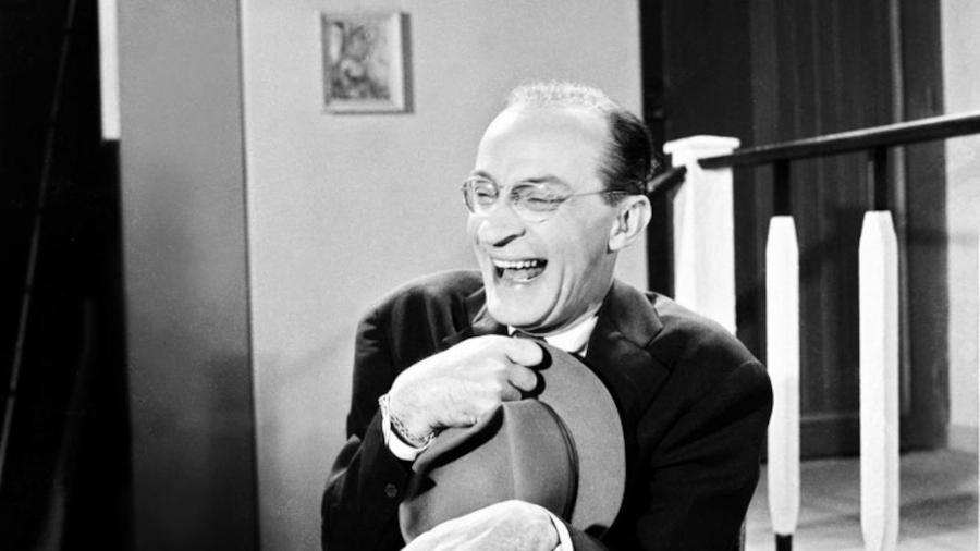 Ντίνος Ηλιόπουλος: Η κακή σχέση του με τα χρήματα, η μέρα που τα έχασε όλα και ξενιτεύτηκε στην Αμερική για να ξεπληρώσει τα χρέη