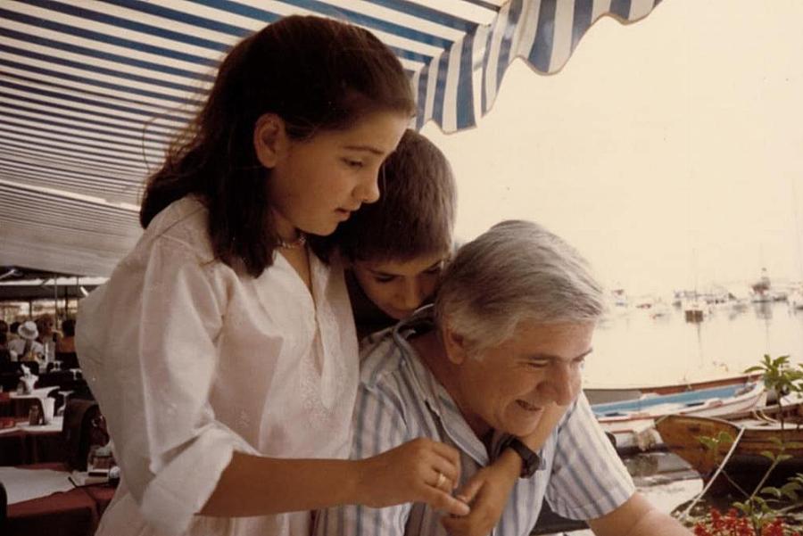 Ντόρα Μπακογιάννη: Η σχέση με τον Παύλο Μπακογιάννη, οι δύσκολες στιγμές της απώλειας και η μάχη με τον καρκίνο