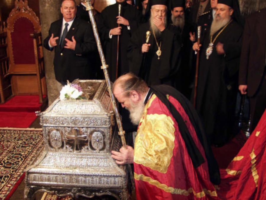 Αρχιεπίσκοπος Χριστόδουλος: Η ιεραρχία στα 35 του, η μόρφωση, ο ιερός αγώνας, το θεάρεστο έργο, η μάχη με τον καρκίνο και η εξόδιος ακολουθία