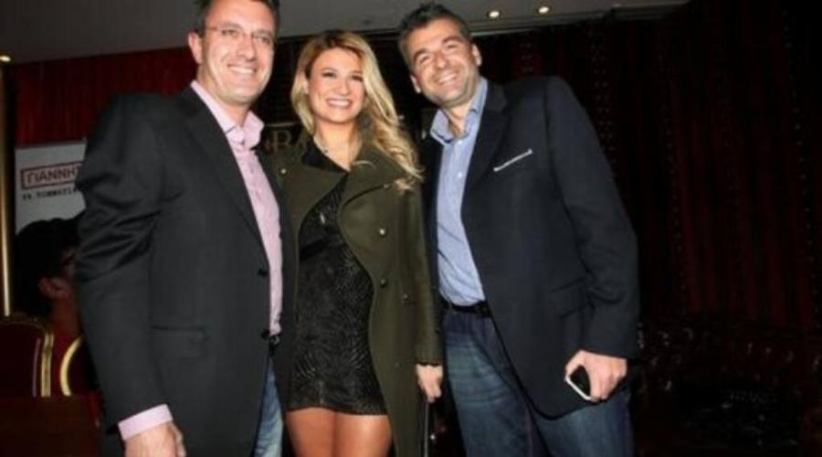 Οι κουμπαριές των Ελλήνων celebrities: Αυτοί είναι οι 6 νονοί και τα διάσημα βαφτιστήρια τους που περιμένουν λαμπάδα