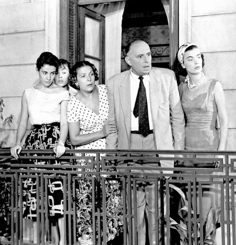 Ορέστης Μακρής: Ο «μπεκρής» του σινεμά, που δεν έπινε γουλιά, η σπουδές στη μουσική, ο λόγος που εγκατέλειψε την υποκριτική και το άδοξο τέλος