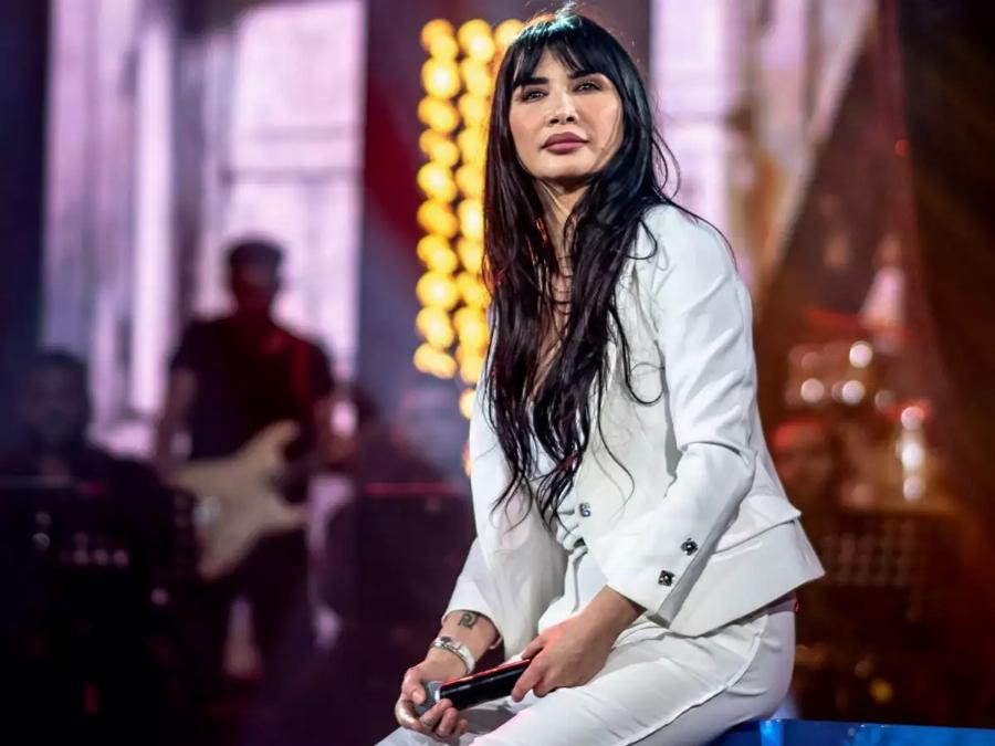 Διάσημοι Έλληνες τραγουδιστές με τσιγγάνικες ρίζες: 16 περιπτώσεις που δεν ντράπηκαν ποτέ για την καταγωγή τους