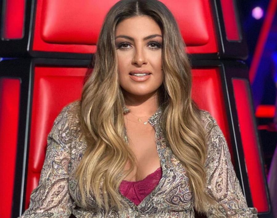 Έλενα Παπαρίζου: «Έχω δεχτεί κριτική για τα κιλά μου αλλά είμαι πιο δυνατή από κάποια λόγια»