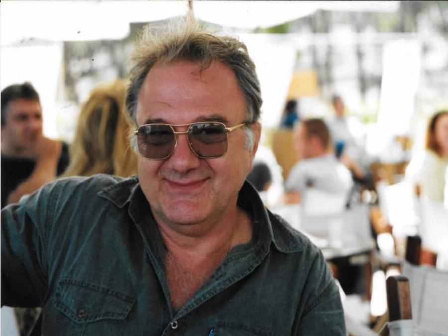 Παύλος Λιάρος: Ο τηλεοπτικός «γιος» του Λάμπρου Κωνσταντάρα που γοήτευε τις γυναίκες – Η σπάνια εμφάνιση στα 75 του χρόνια