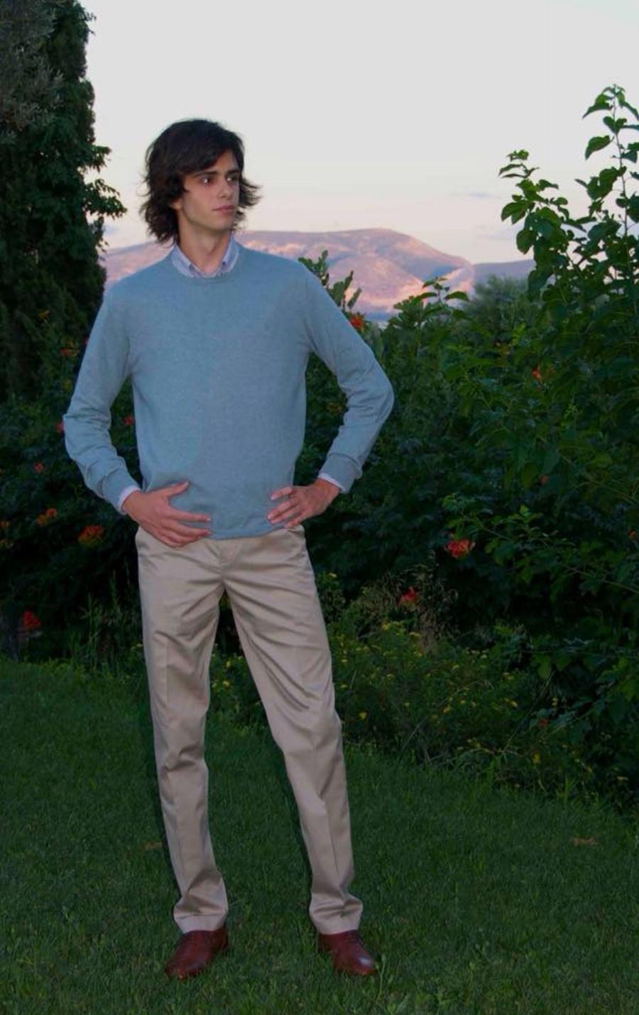 Παύλος Ξανθόπουλος: Είναι ο εγγονός του Νίκου Ξανθόπουλου, ο οποίος φημίζεται για την γοητεία του και κάνει περήφανο τον παππού του